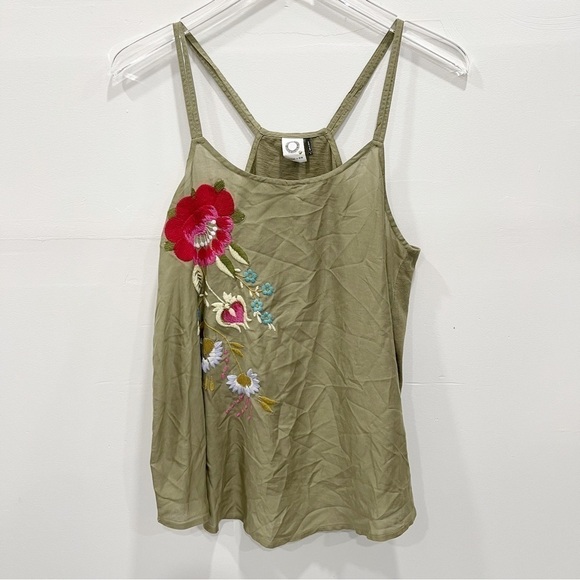 Anthropologie Akemi + Kin Needlepoint Embroidered Tank Top Green Small - Picture 1 of 7